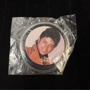 Vintage 1980s Michael Jackson Thriller Era Sealed Photo Button Pin New Old Stock